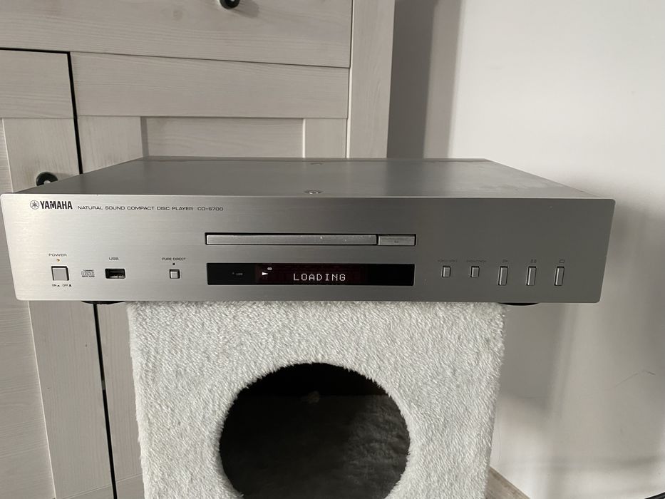 Odtwarzacz CD Yamaha CD-S700