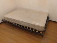 Colchão Casal + Estrado 2 em 1 Sofá / Cama - Tudo apenas 60€