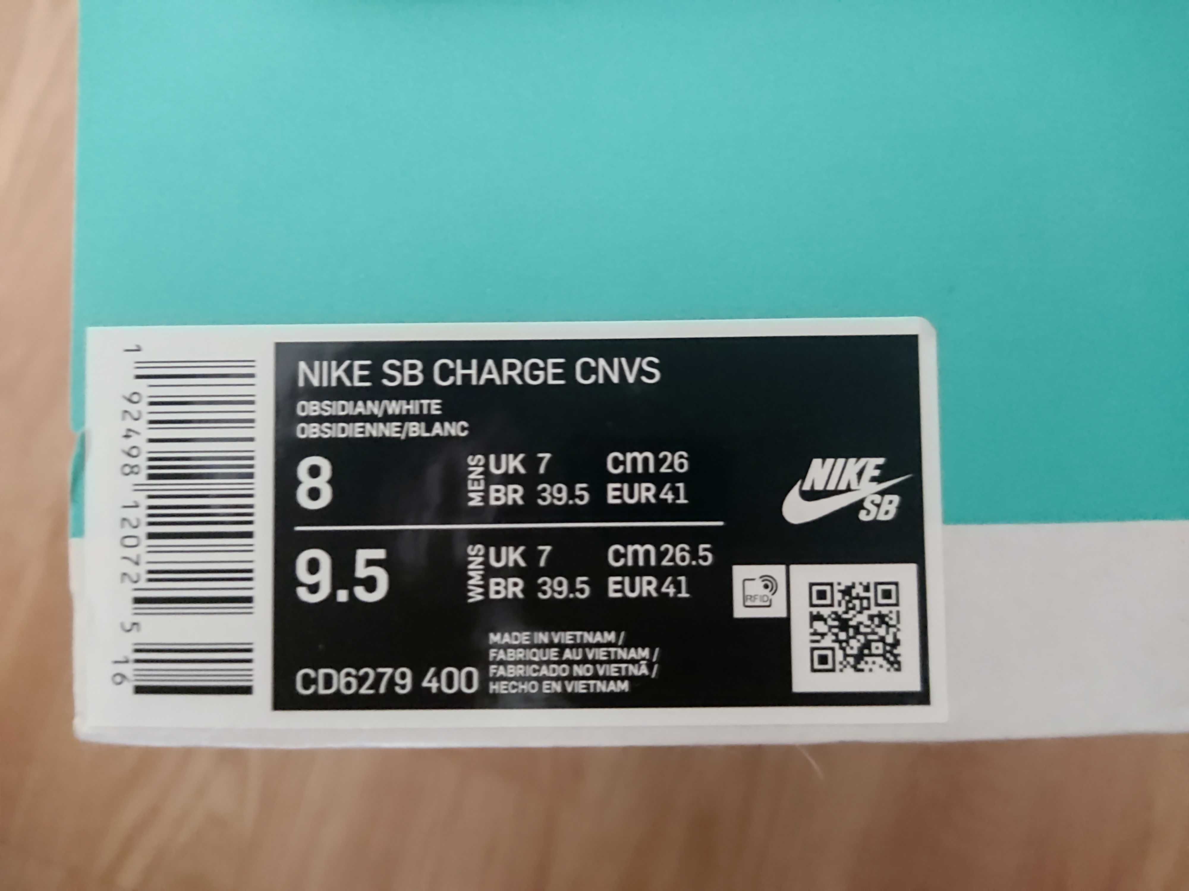 Ténis Nike SB Charge Canvas