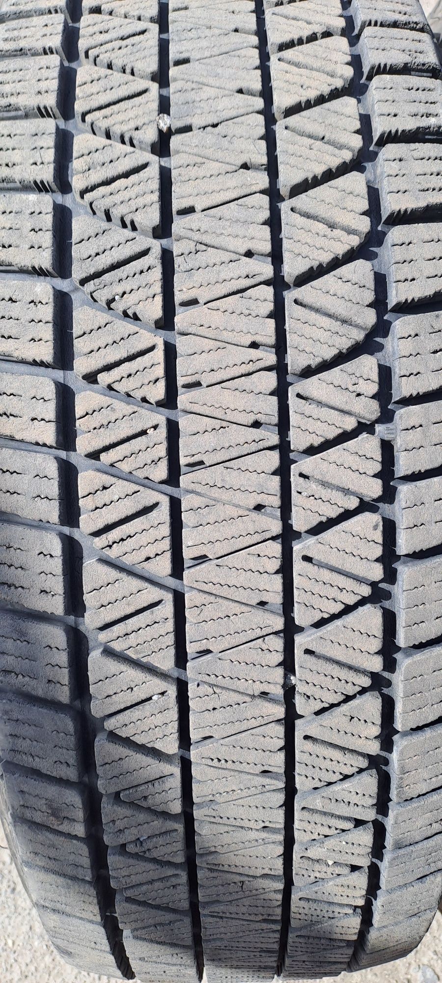 Зимова гума Bridgestone Blizzak DM-V3 225/65R17