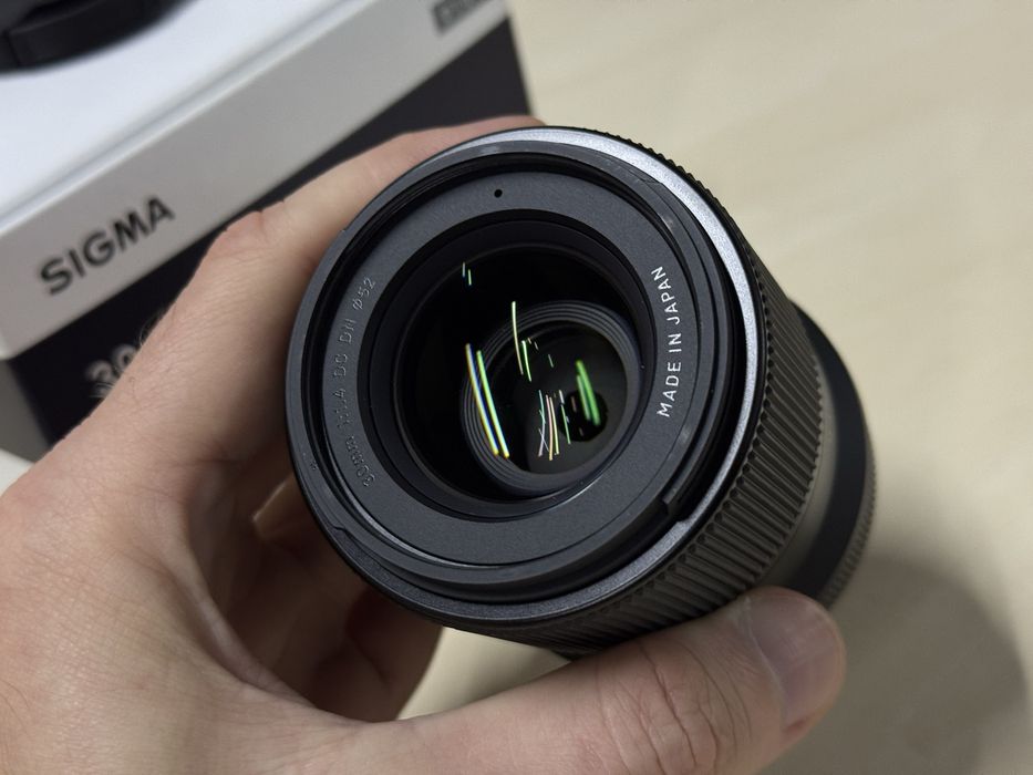 Sigma 30mm f/1.4 DC DN Contemporary RF-mount (для Canon)