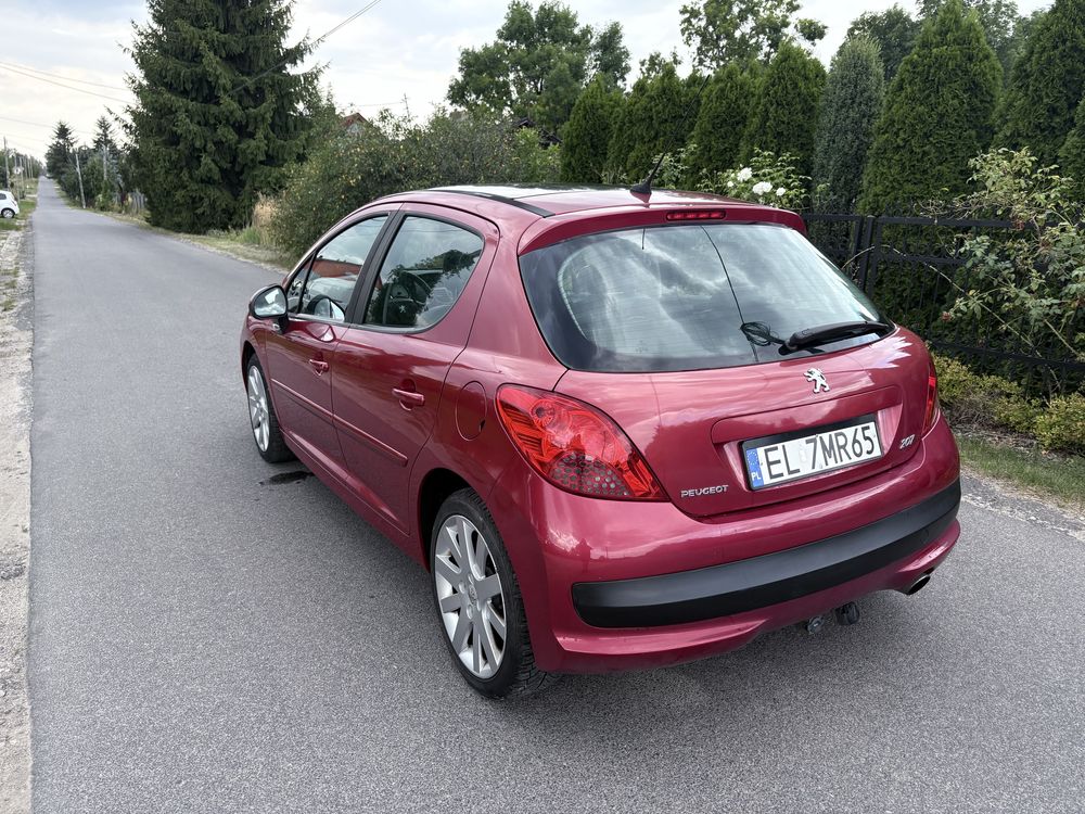 Peugeot 207_1.6 Turbo_150KM_Panorama_Bogate wyposazenie