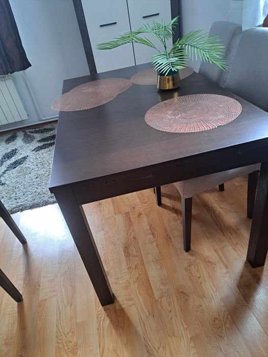 Stol do salonu rozkładany