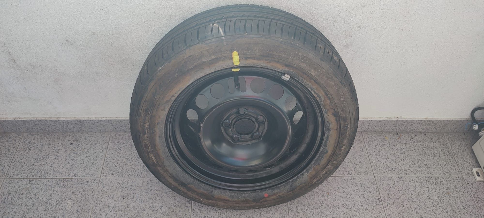 Pneu Kumho 205/60/16