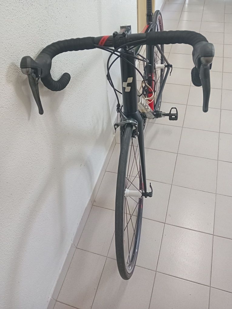 Bicicleta estrada Cube attain race 58/XL