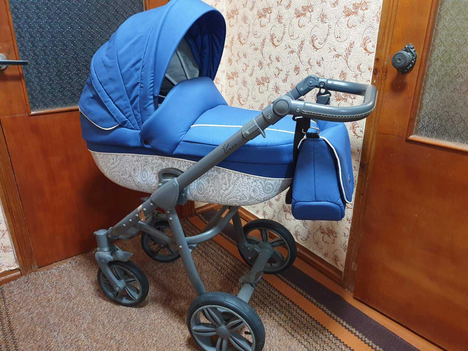 Продам коляску Универсальную/2 в 1 Roan Bass/Б.У.
