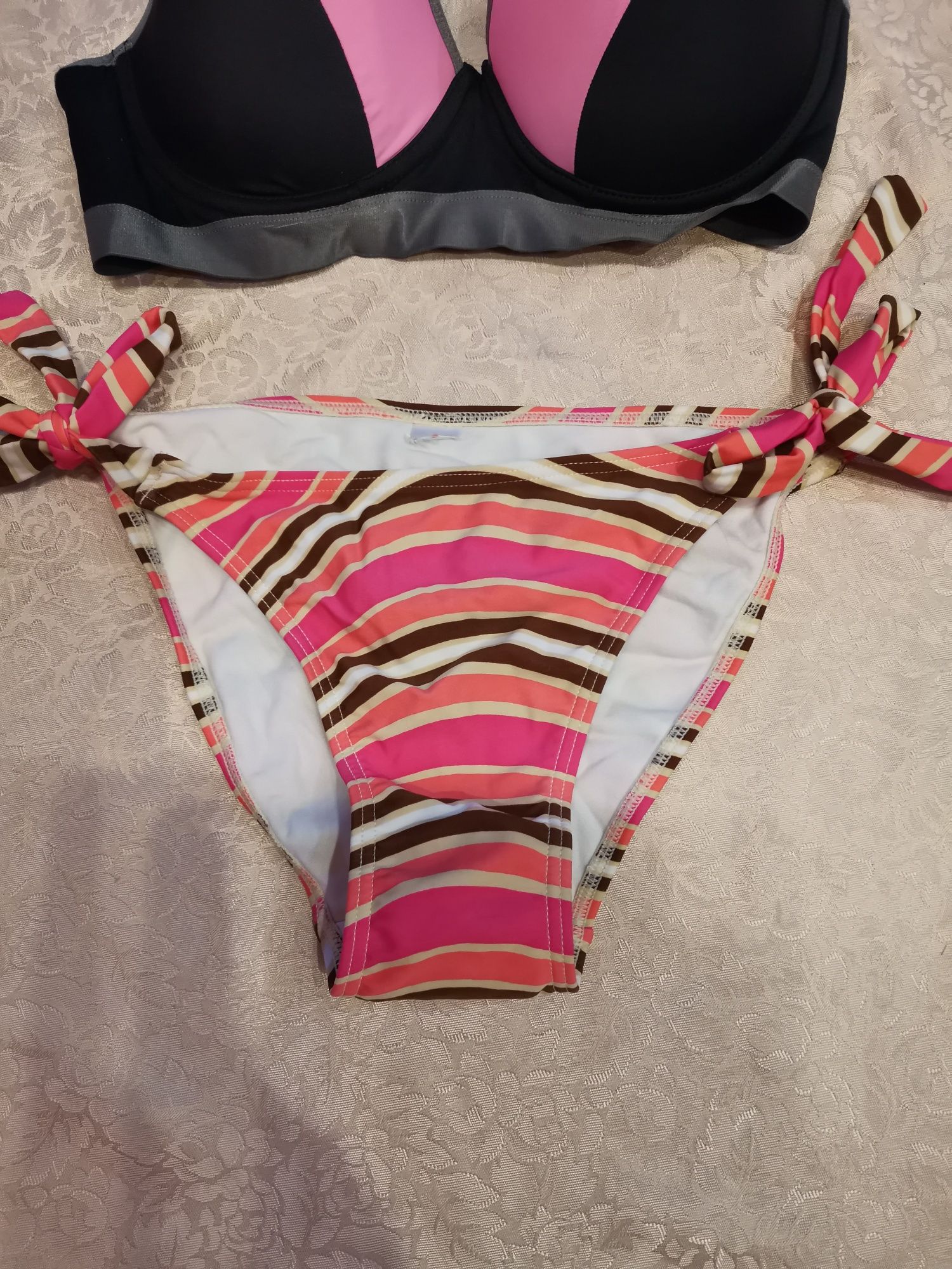 Bikini kąpielowe, strój kąpielowy Secret Possessions rozm L /80 C