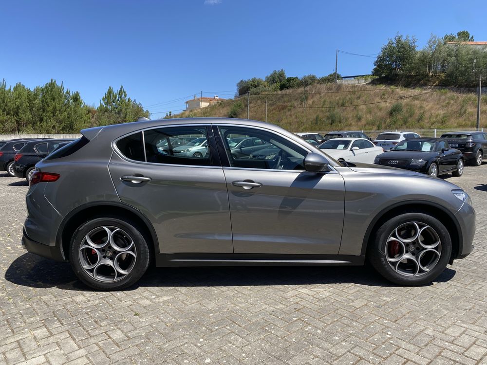 Alfa Romeo Stelvio 2.2D 180cv