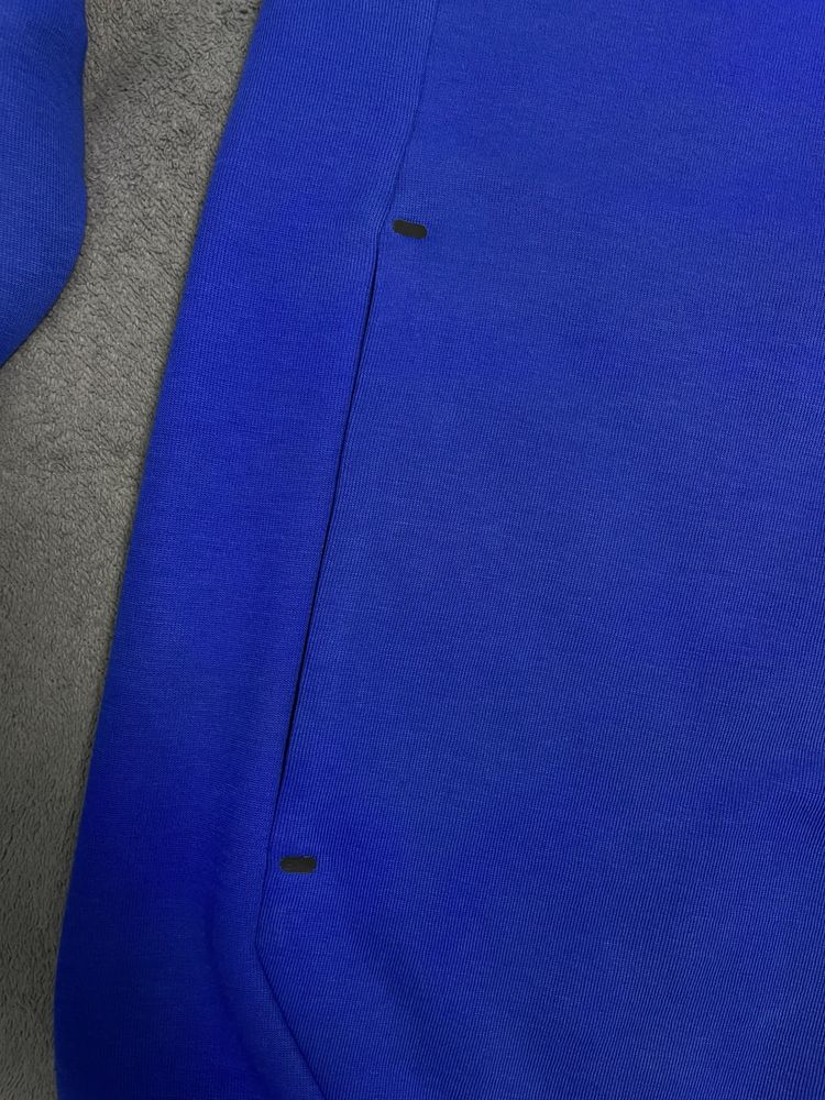 Nike tech-fleece