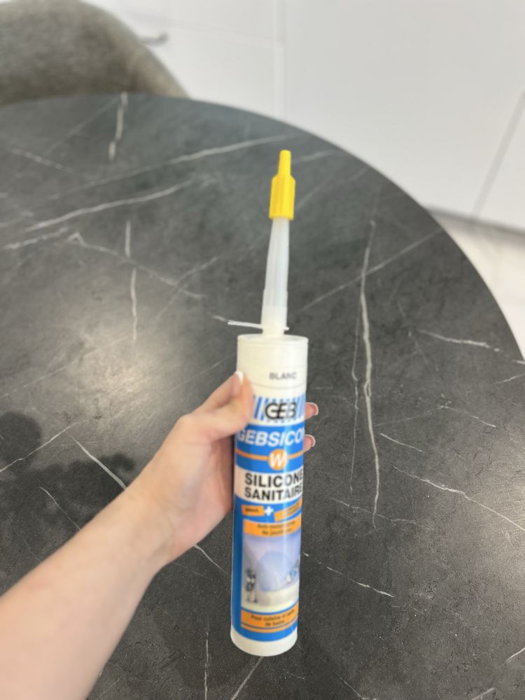 Silikon Bezbarwny sanitarny GEBISCONE.