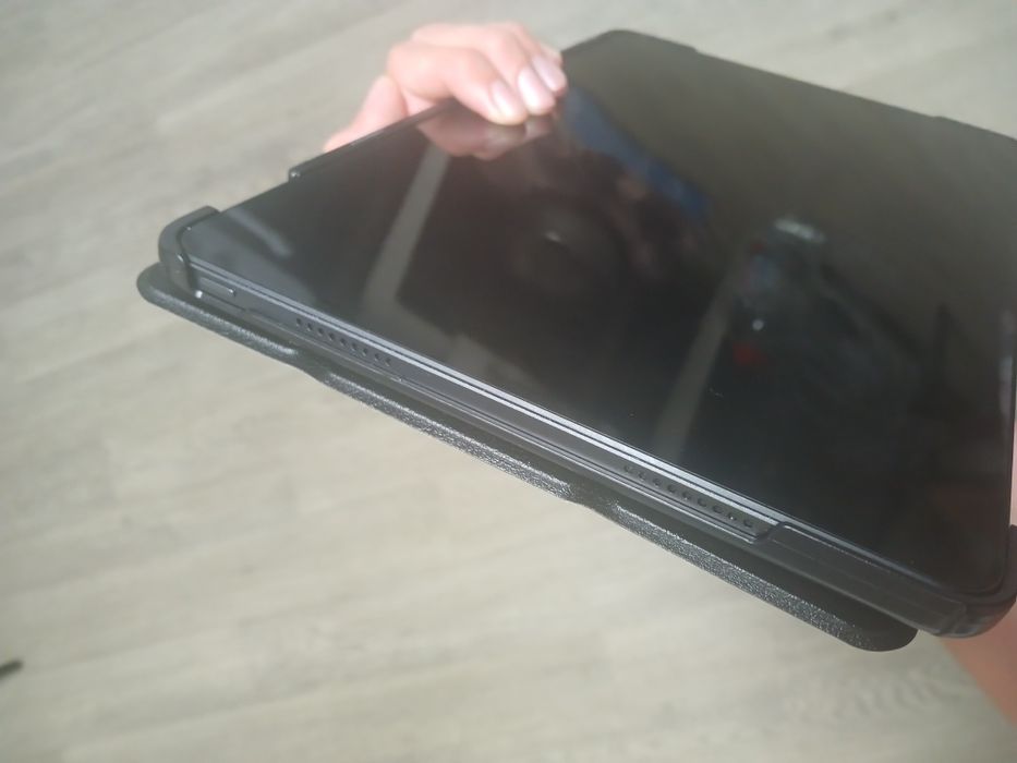 Продам планшет Xiaomi redmi pad pro нового состояния