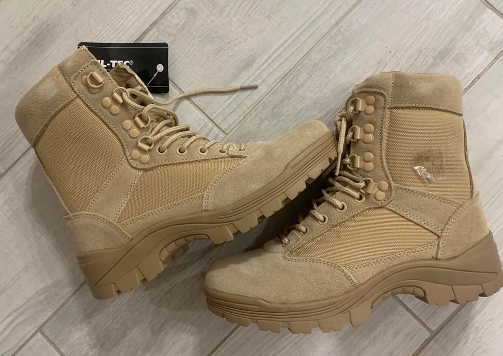 Продам черевики Bates