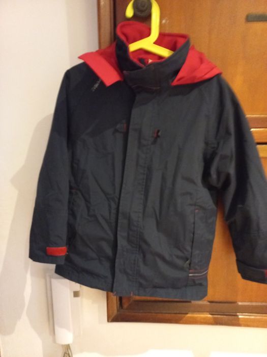 Vendo casacos  de inverno  para crianças 14 euros cada