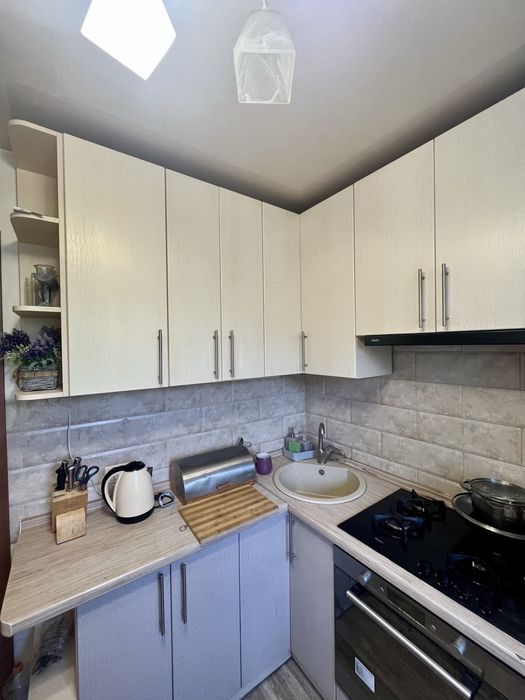 Центр! Оренда 2-х кімн.кв вул. Героїв України