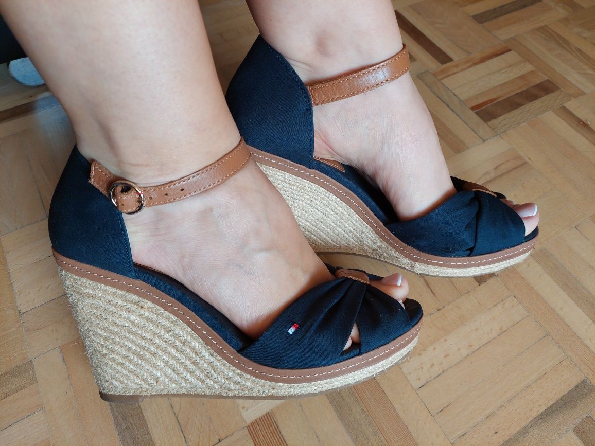 Koturny Tommy Hilfiger 38 espadryle granatowe wygodne jak nowe