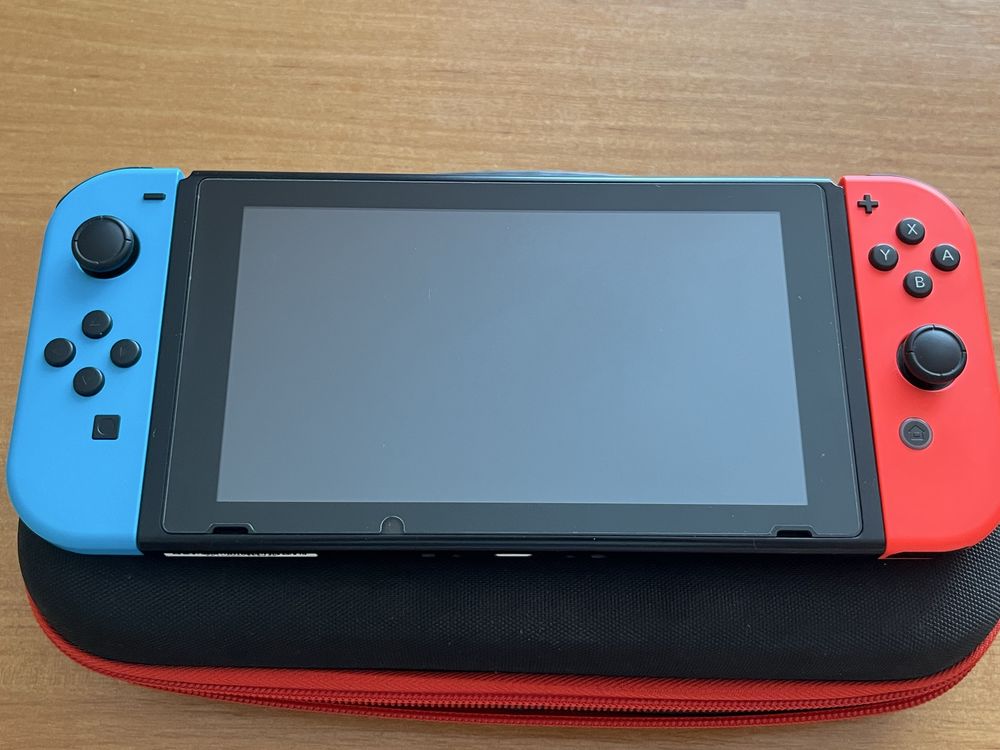 Nintendo Switch v2 повний комлект+кейс+microsd 128gb