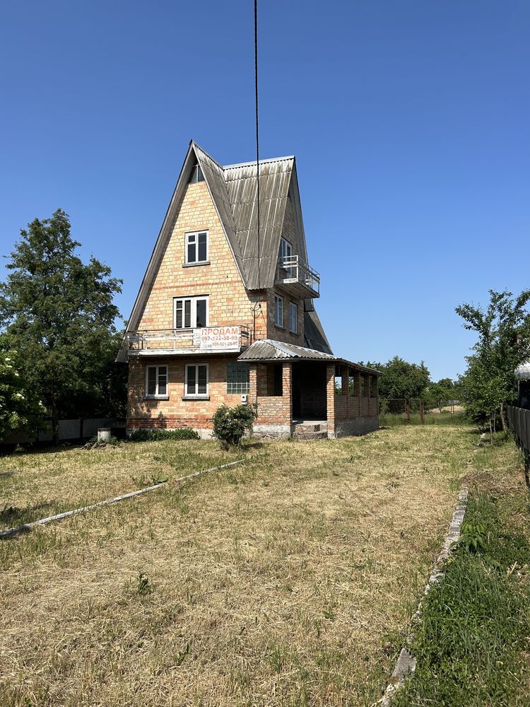 Будинок біля річки і лісу від власника