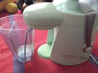 Соковыжималка Moulinex Frutti Pro,