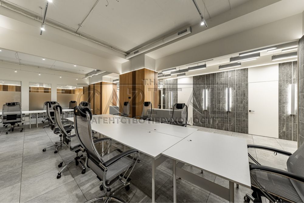 Оренда автономного офісу 250 м² метро Золоті ворота  центр