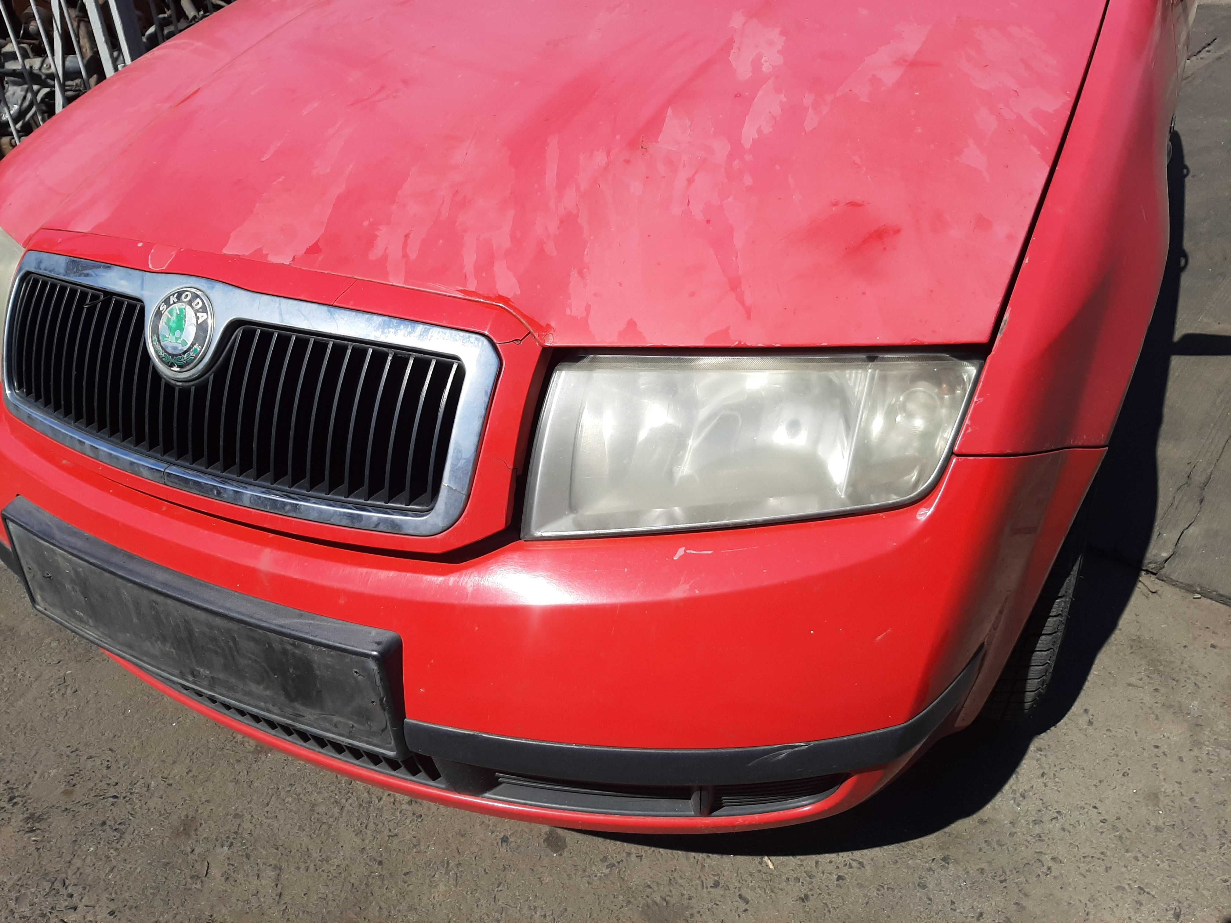 Skoda Fabia 1.4MPi 5D 2000r.Maska klapa przednia