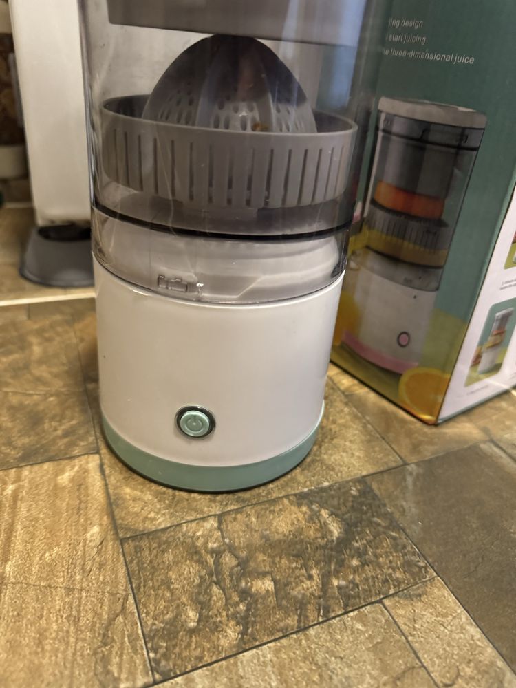 соковыжималка Citrus juicer аккумуляторная