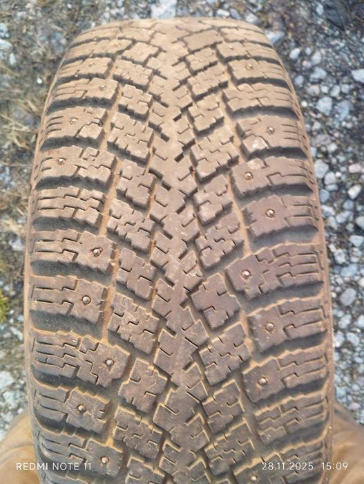 Шина з диском 205/65 R15  Nokian Hakkapeliitta зима