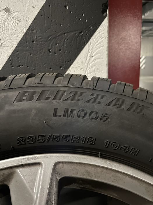 Колеса в зборі, диски Audi R18 та зимова резина 235/55/18