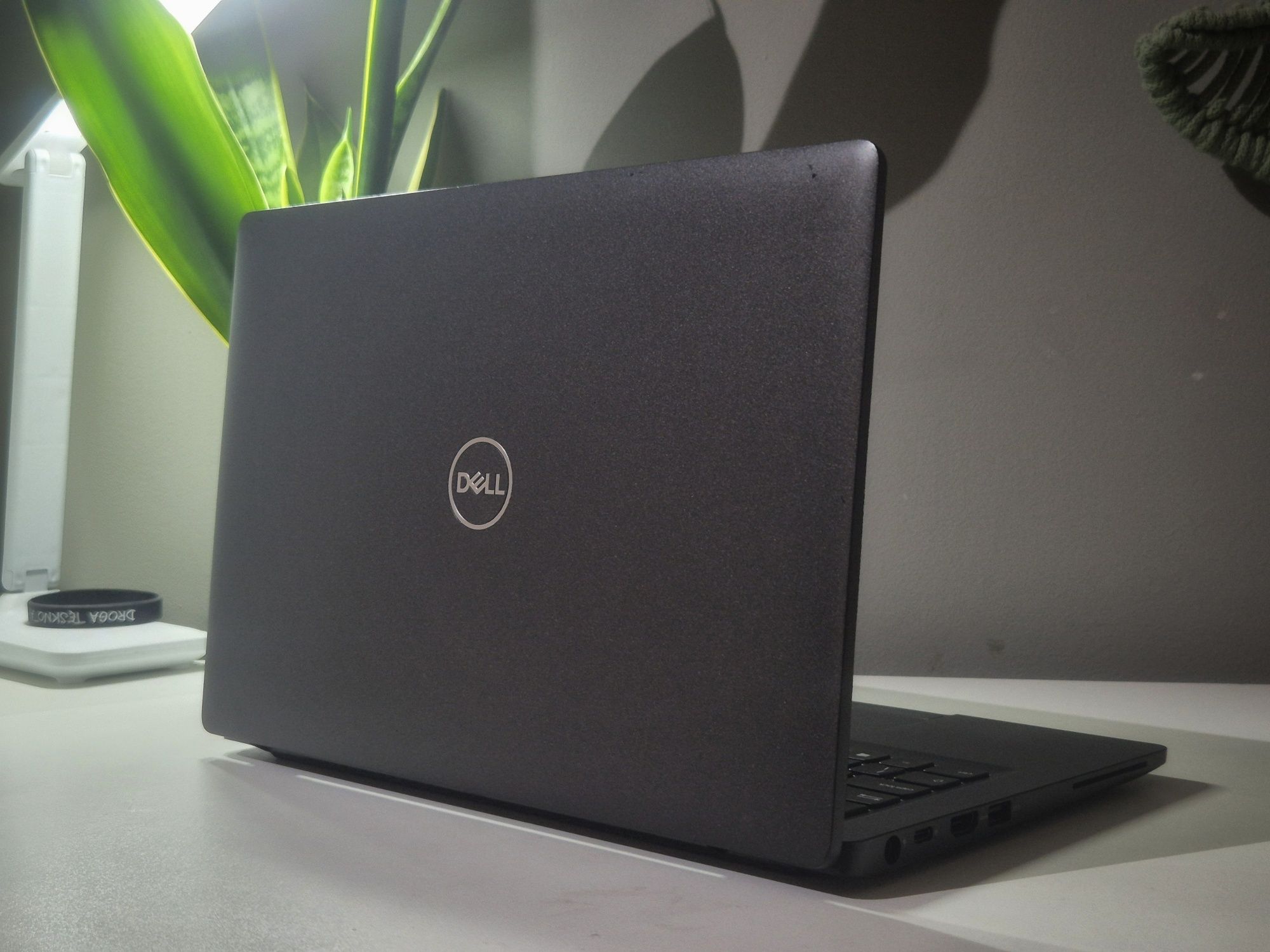 DELL Latitude 5300 i5-8265u SSD256GB