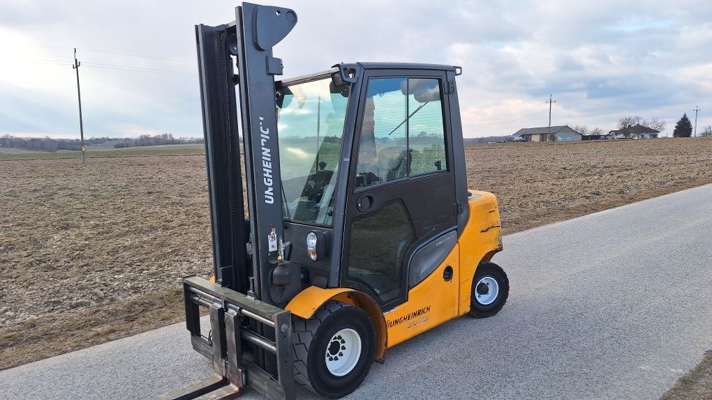 Jungheinrich DFG 430s z 2014 stan BDB pozycjoner wózek widłowy przesuw