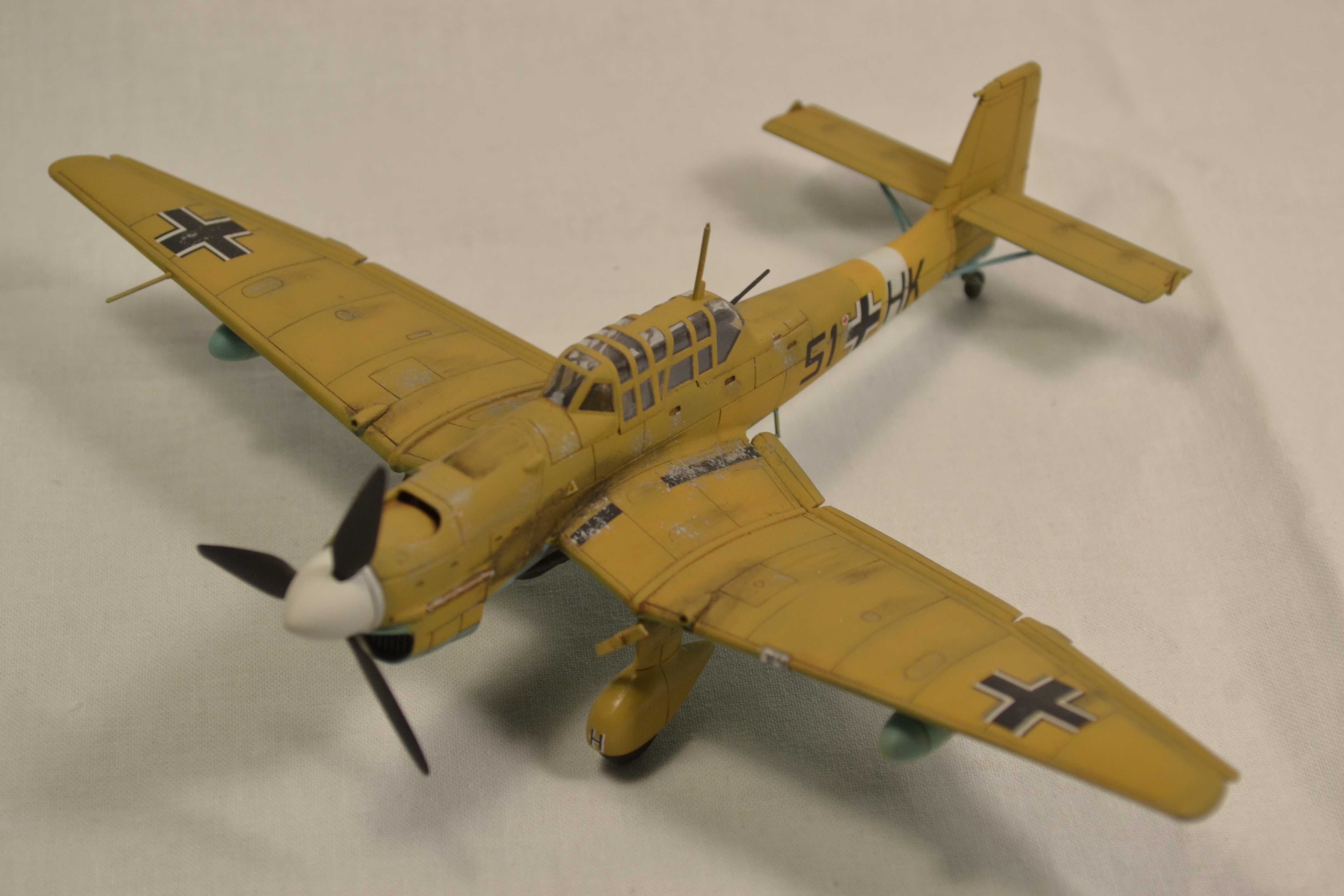 Junkers Ju-87 R2 Stuka ,,Sztukas" skala 1:72 -- GOTOWY MODEL