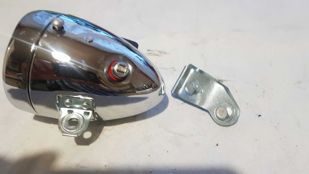 фара велосипедная хромированная металл. 12 вольт