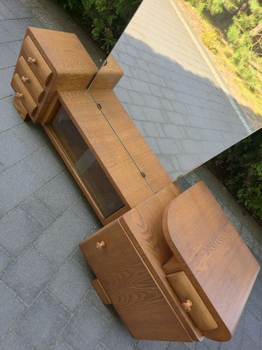 Toaletka Art Deco po całkowitej renowacji Cudeńko