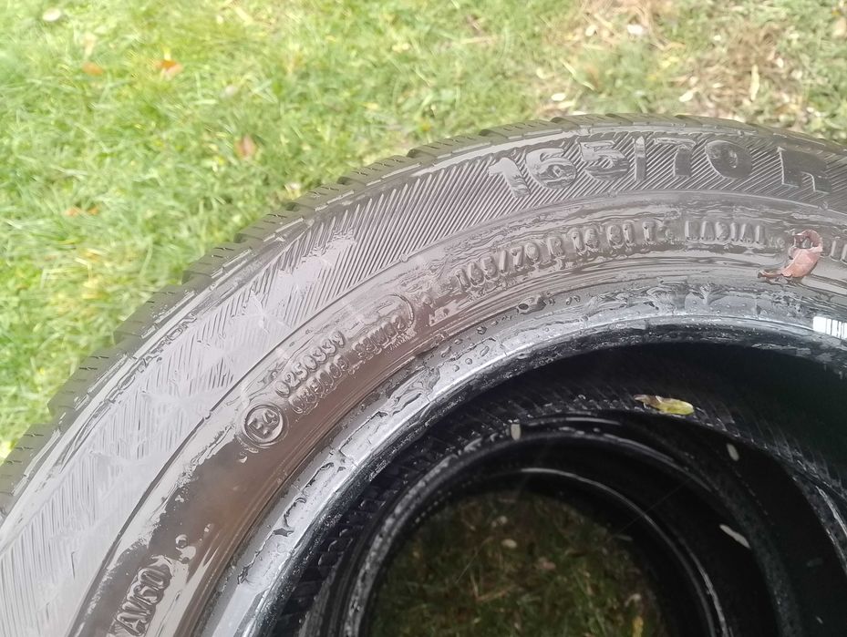 Opony zimowe 4x 165/70R14 Barum