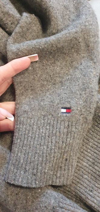 Swetr Z welny jagniecej Tommy Hilfiger M/L