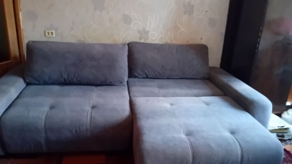 Продам очень удобный диван,отличного качества.