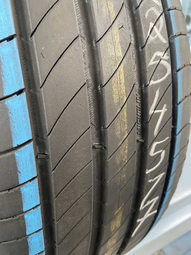 Pneus 225 / 45 R 17 Michelin Primacy 4