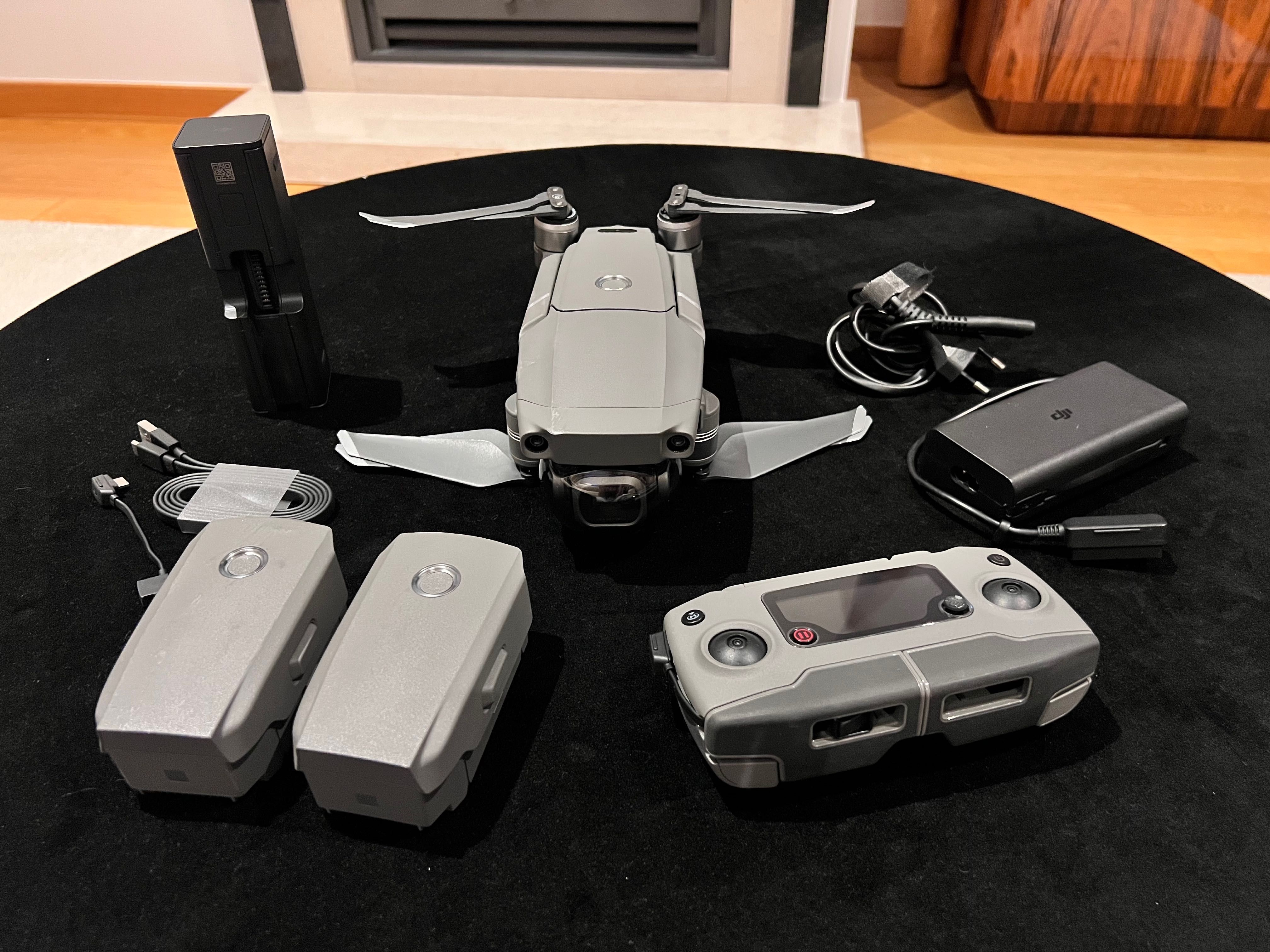 DJI Mavic 2 Pro com kit Fly More Combo