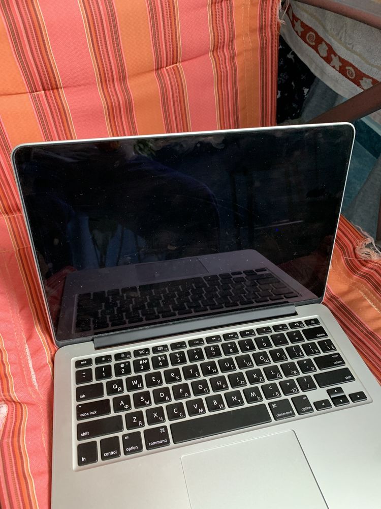 MacBook Pro (Retina, 13-inch, Early 2015)