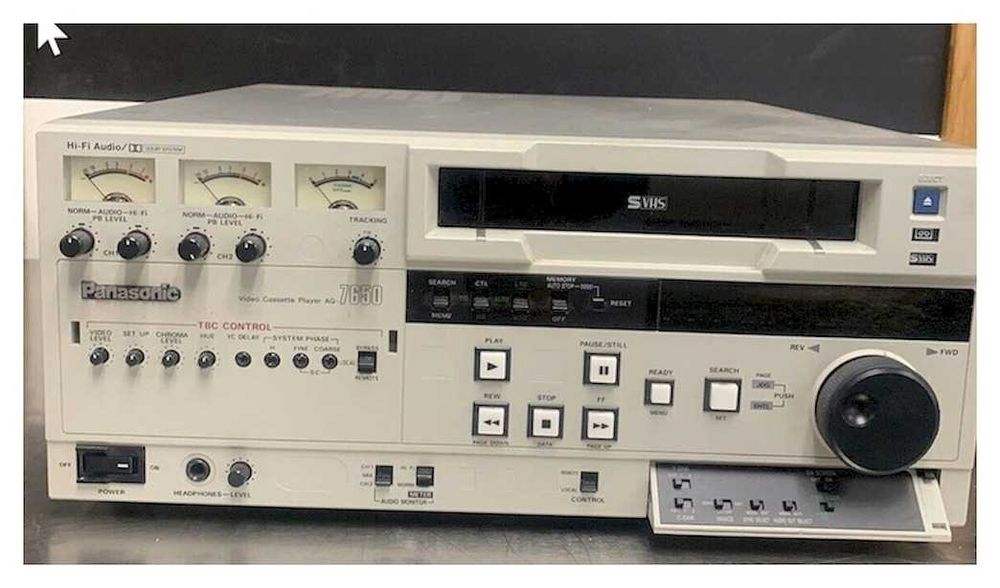 Przegrywanie kaset VHS Poznań Kalisz,hi8,minidv, 8mm 10.-23  15zł/szt