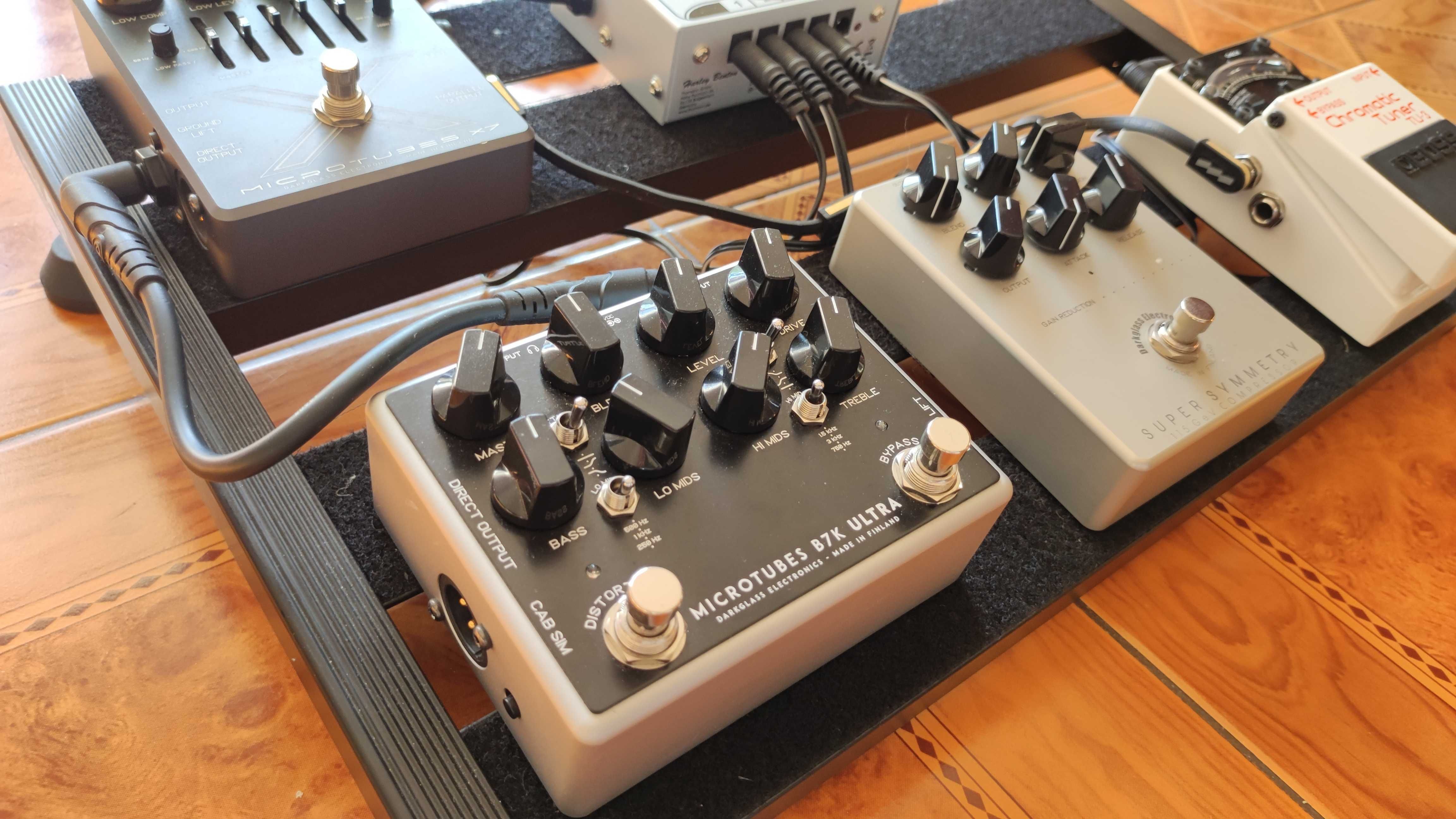 Vendo equipamento de Baixo e efeitos – Estado impecável!