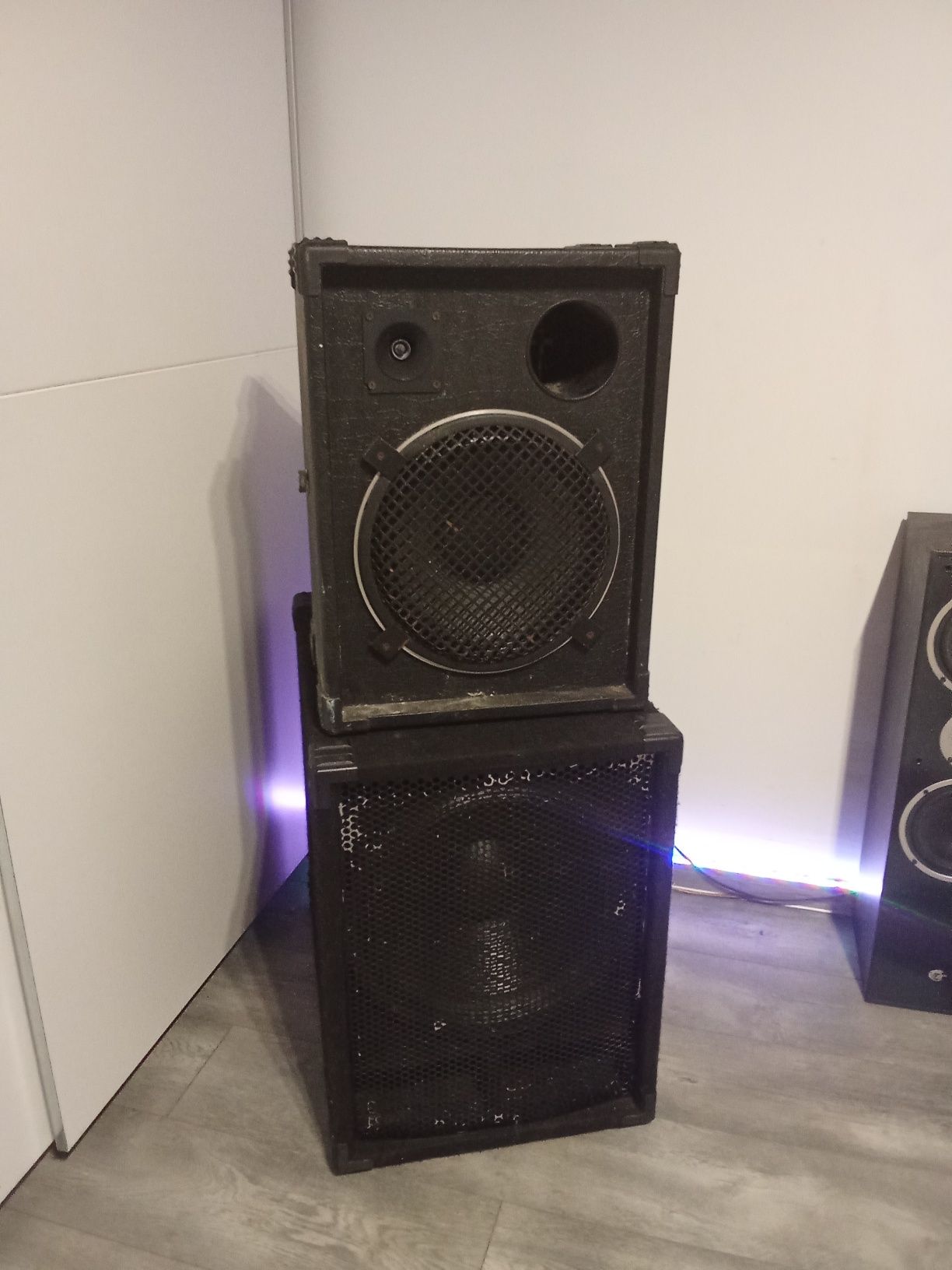 Witam sprzedam 4 kolumny estradowe 2 bassy i 2 górki sprzęt dla DJ
