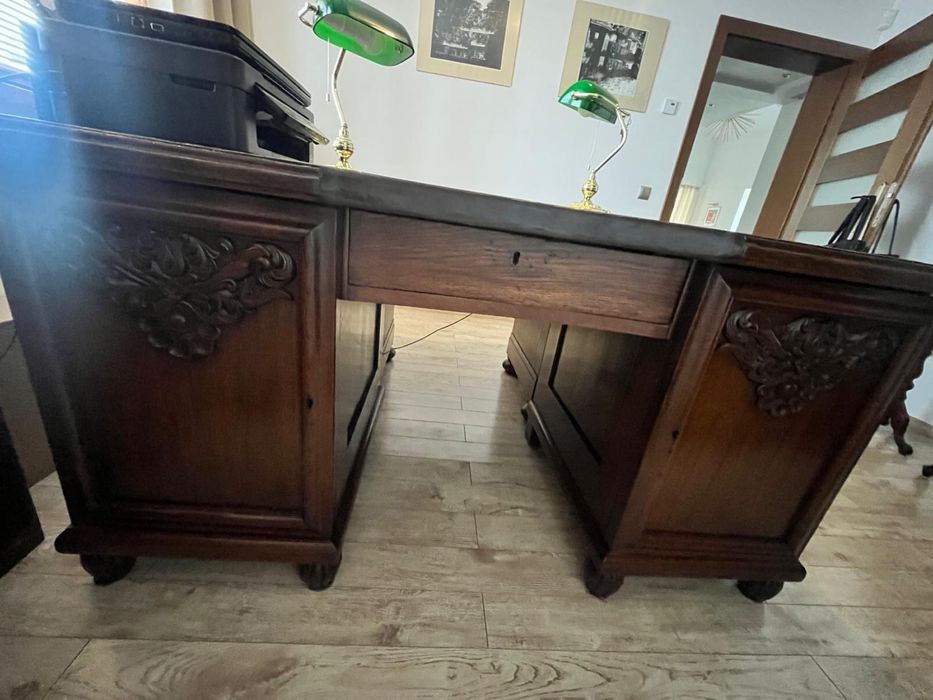 Biurko drewniane gabinetowe