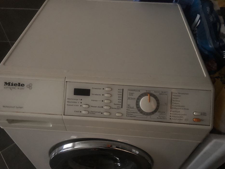 Пральна машинка Mille