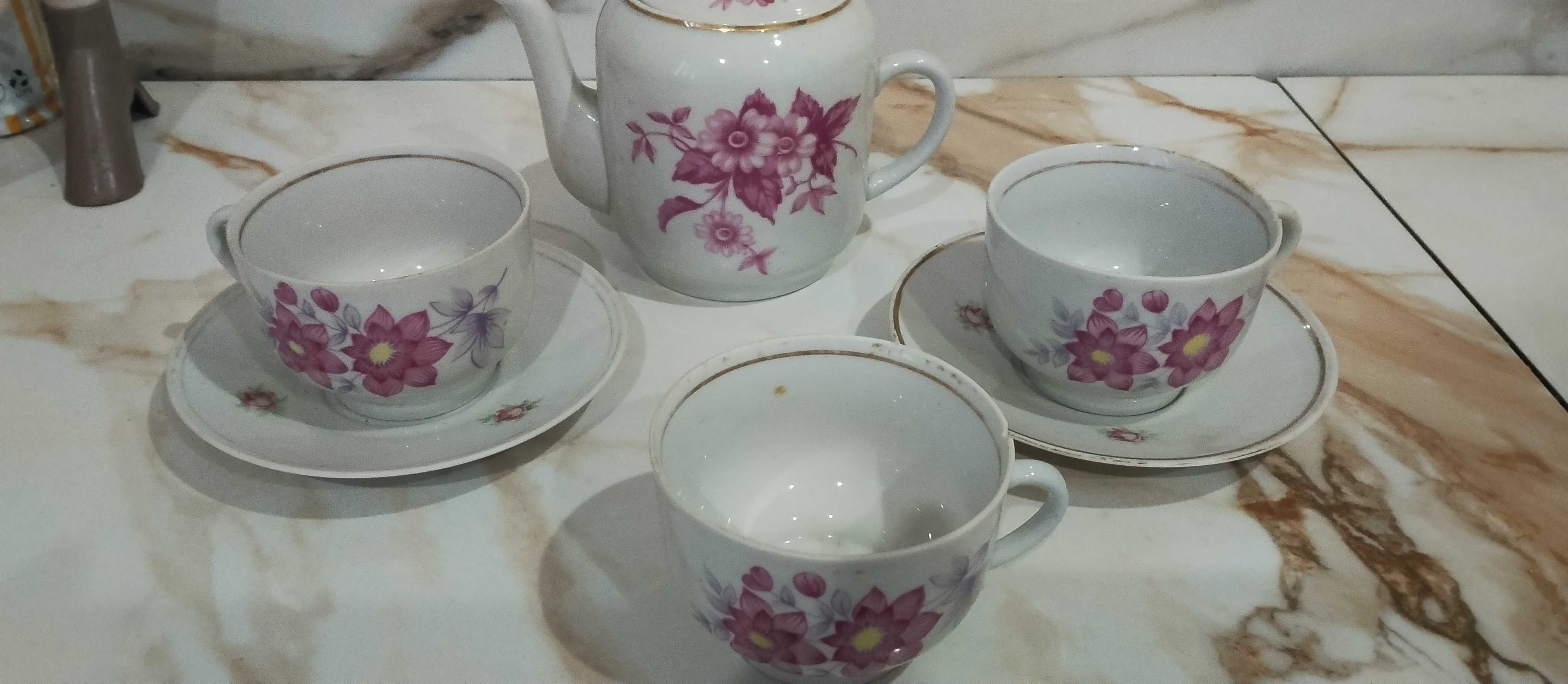 Фарфорова посуда