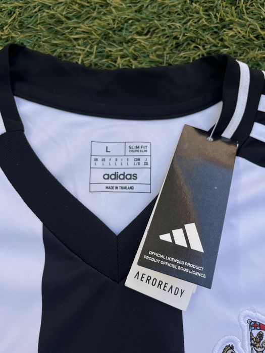 Newcastle United t shirt futebol Adidas