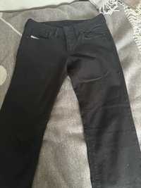 Diesel jeansy rozszerzane 28/34