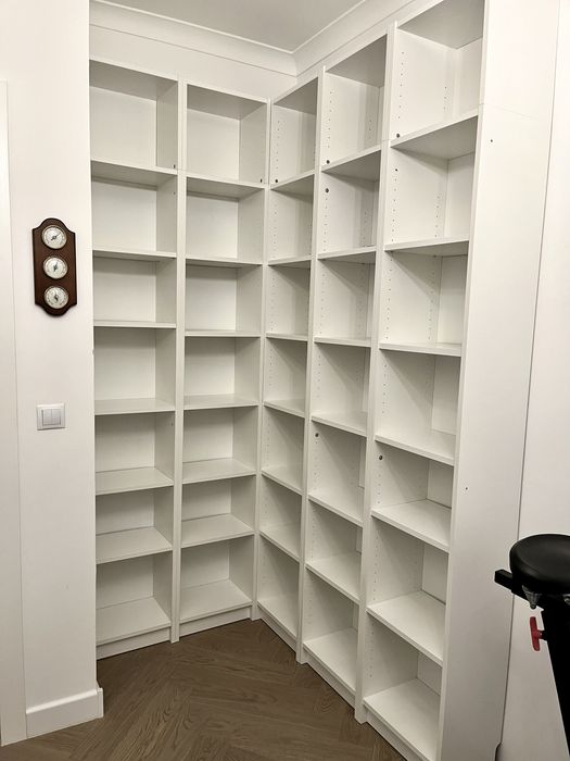 Okazja! Pięć białych regałów Billy Ikea z nadstawką. Wysokość 237 cm