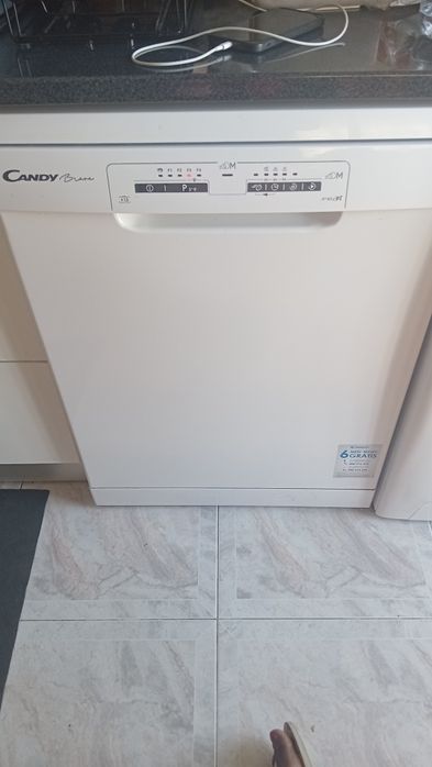 Maquina de lavar loiça candy
