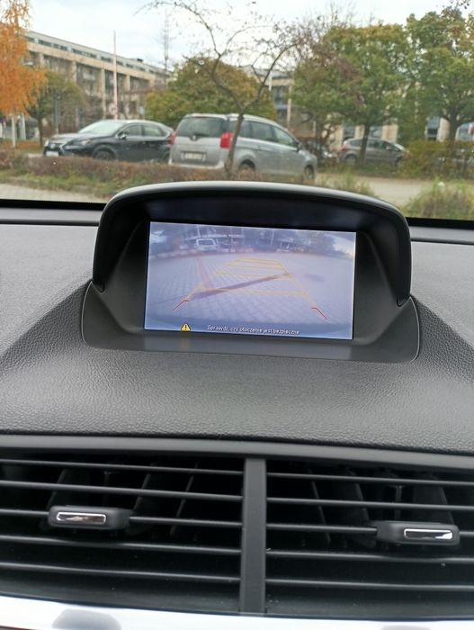 Prywatny-kamera cofania czujniki Zarejestrowane