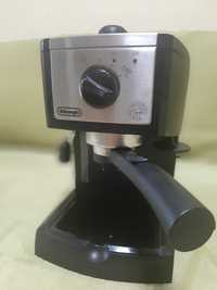 Кофеварка рожковая Delonghi EC 155 ( чёрный цвет )